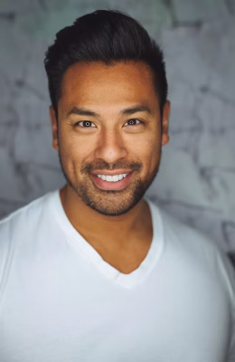 photo-1507003211169-0a1dd7228f2d